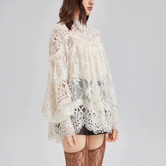 Rich Radi Qs NYC intricate Lace cutout Top - Picture 3 of 13